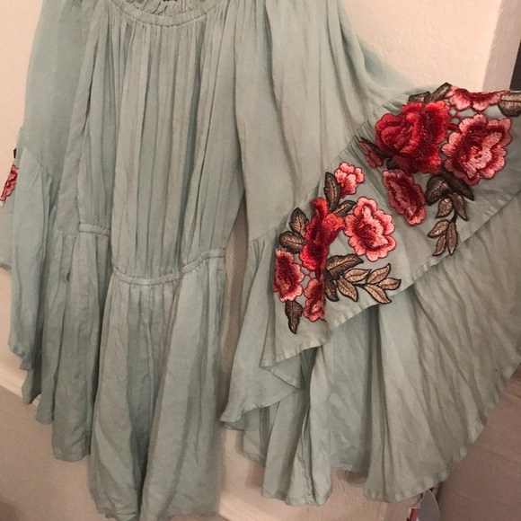 Off the shoulder romper - Picture 2 of 2